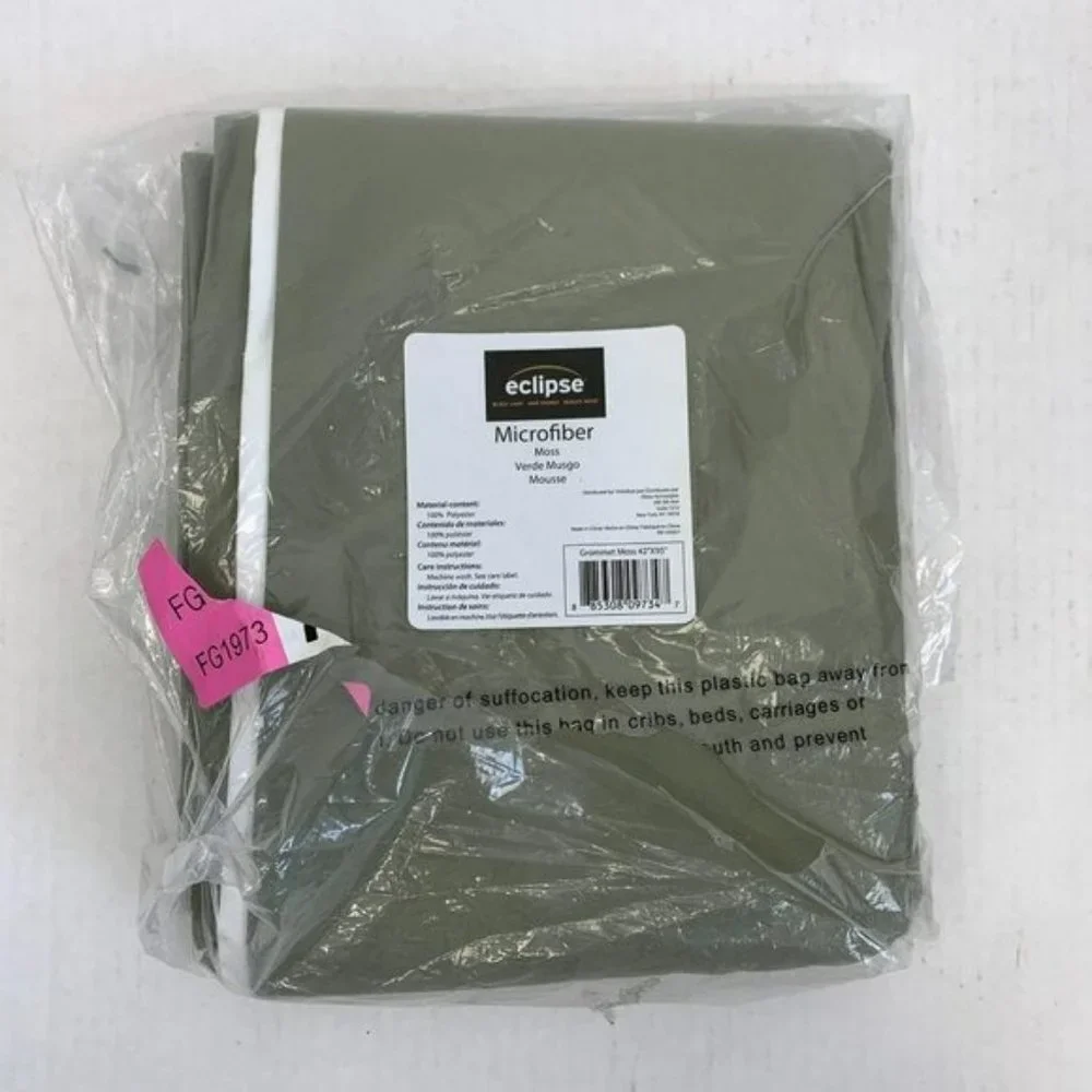 ANDOVER MILLS Emme Solid Grommet Thermal Blackout Curtain Panel Moss 42 x 95 NEW